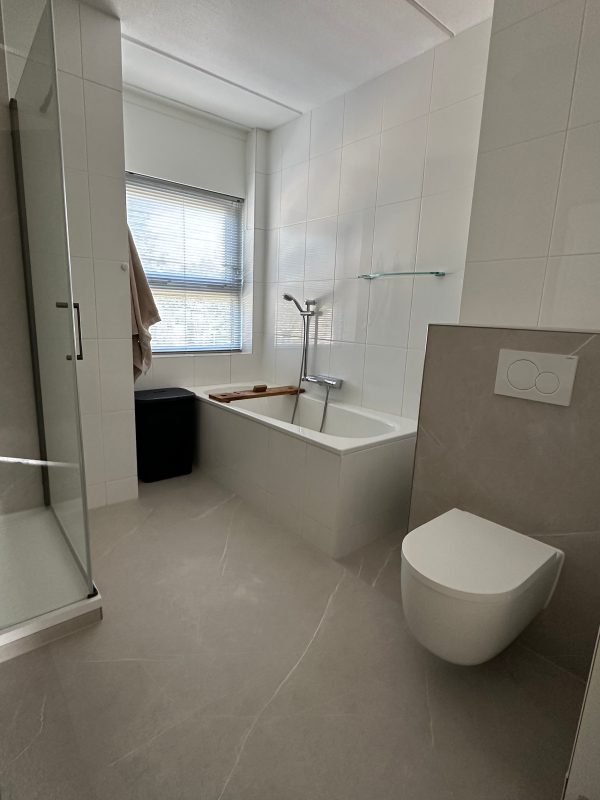 badkamer-ligbad-modern