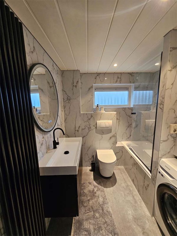 hotel-chique-bianco-carrara-badkamer